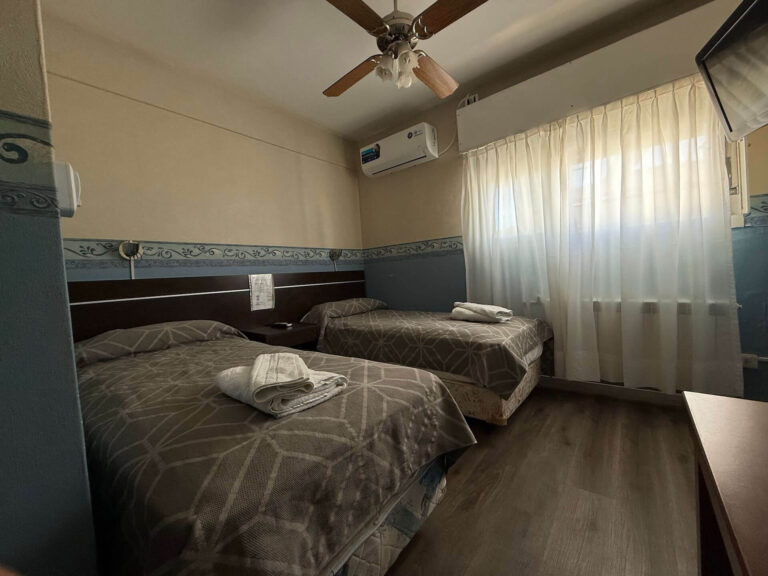 Habitación Doble Estándar Twin con dos camas individuales